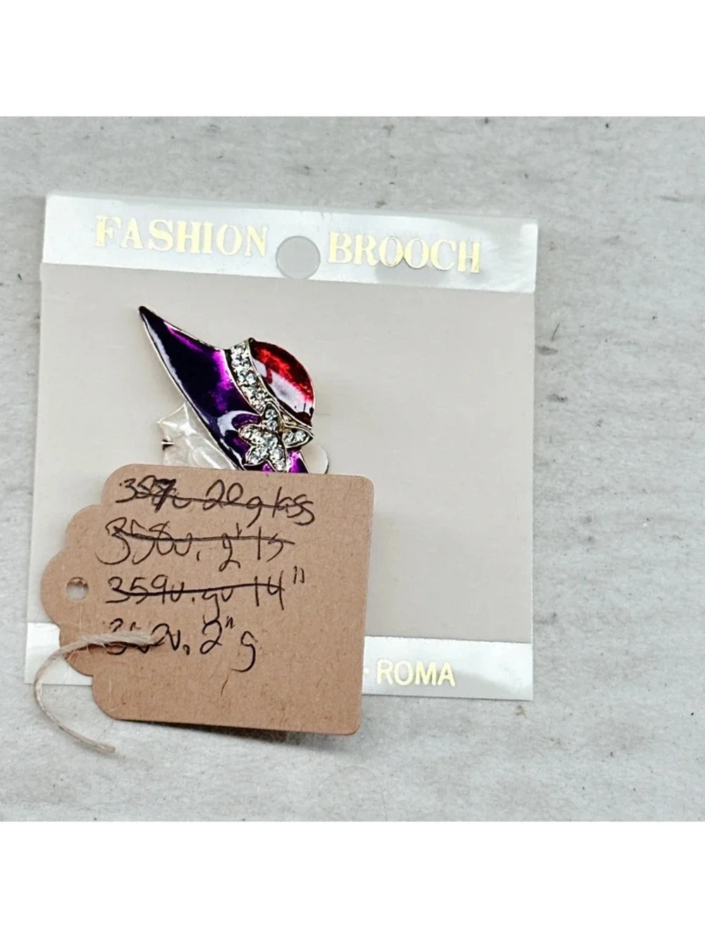 360u. Red Hat Ladyface Brooch